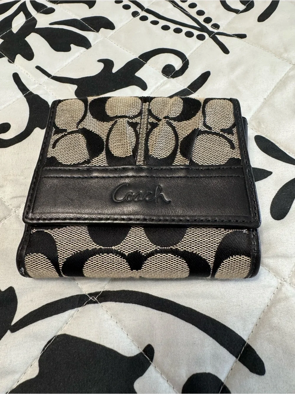 Coach Wallet double bill w Compact Card Holder in Black and Tan Signature Canvas